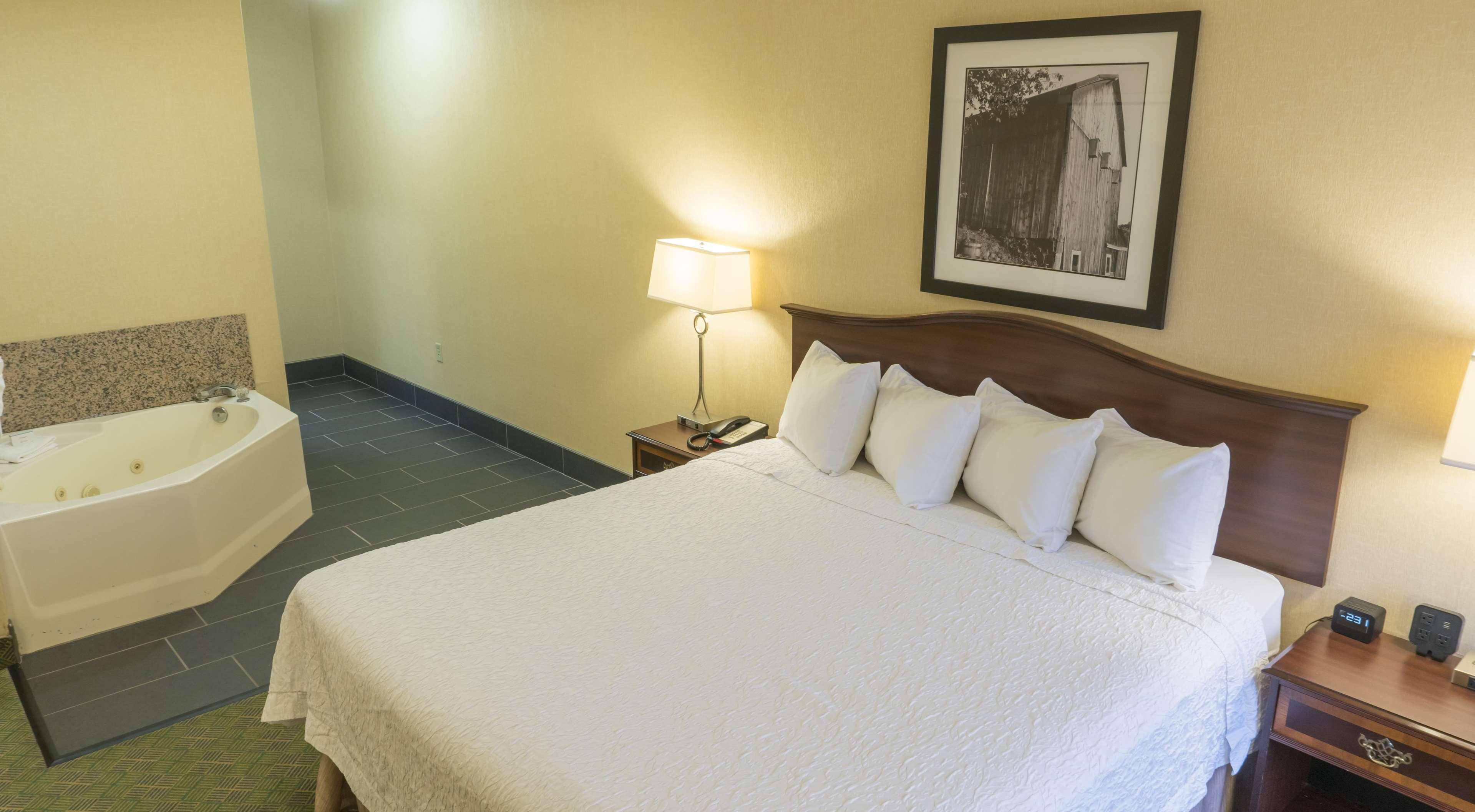 Hampton Inn New Philadelphia Esterno foto