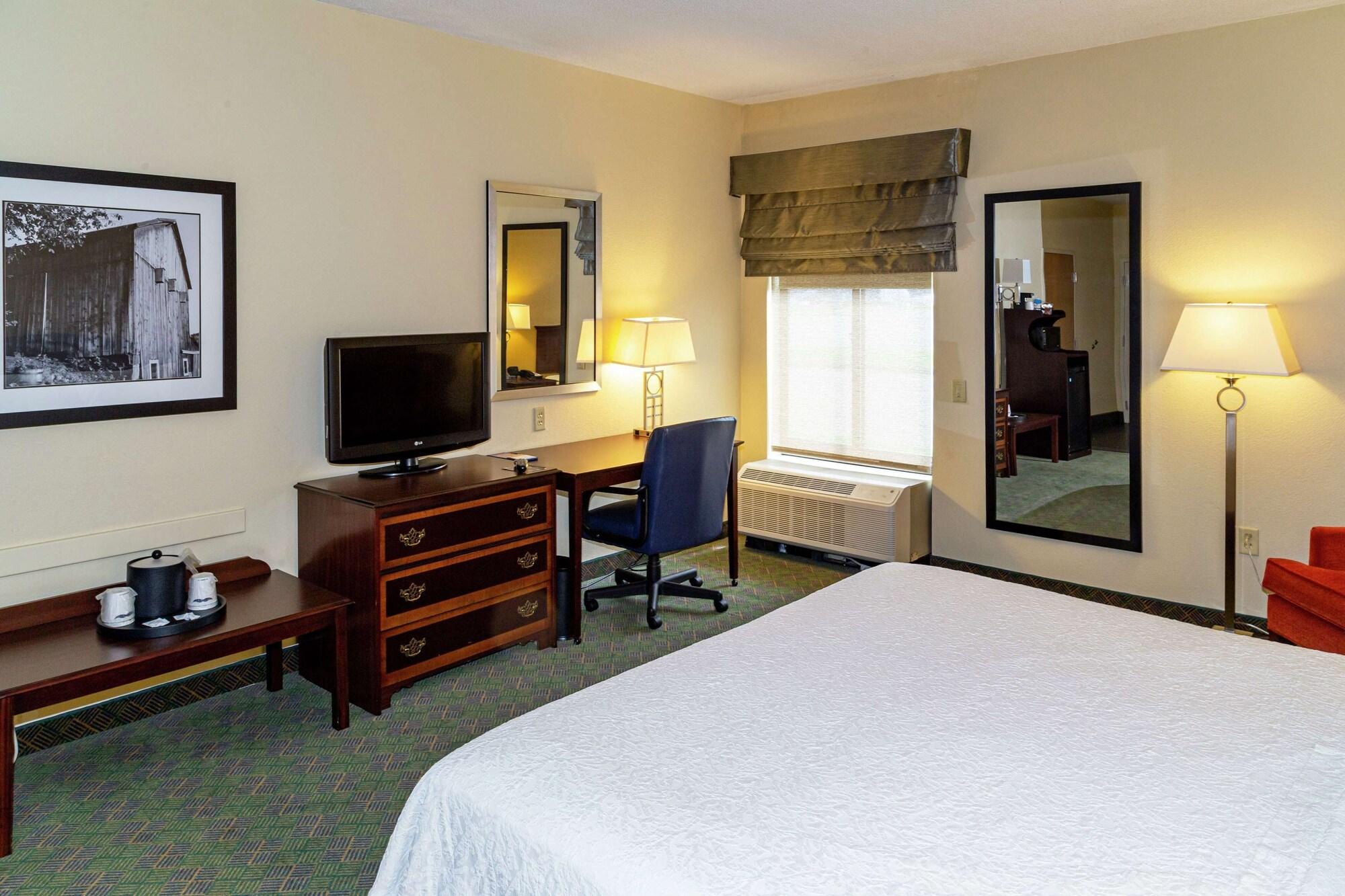 Hampton Inn New Philadelphia Esterno foto
